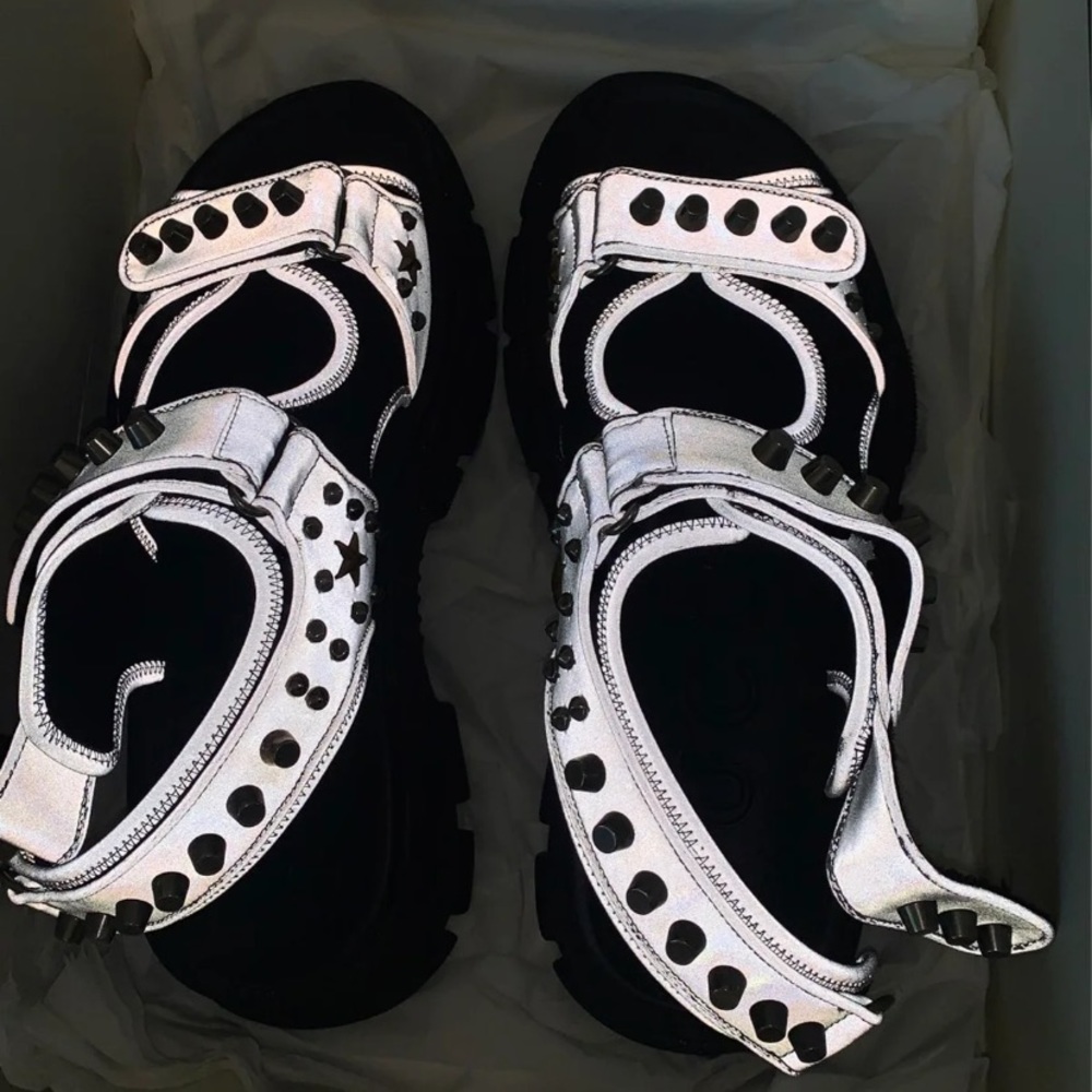 Gucci Aguru Fashion Runway Sandals Size 9.5